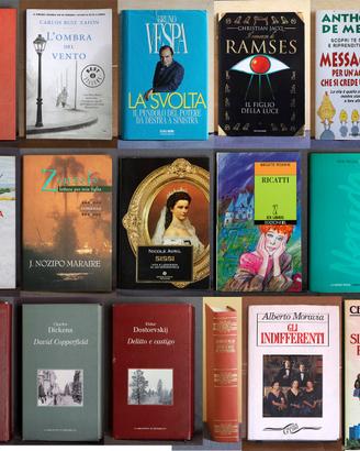 Mercatino di libri vari a 3 Eur