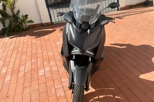 Yamaha Xmax 300 teck max maggio 2025