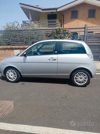 Lancia Ypsilon 2009 gpl