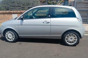 Lancia Ypsilon 2009 gpl