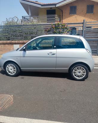 Lancia Ypsilon 1.4 gpl