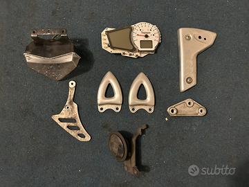 Ricambi per Triumph Speed Triple 1050 anno 05/10