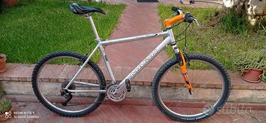 Mountain Bike 26 Marin in alluminio