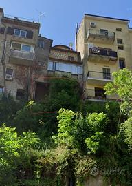 Spaziosa Cantina Deposito 50 mq con Potenziale