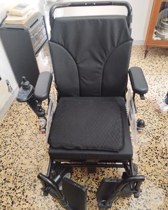Carrozzina elettrica per disabili