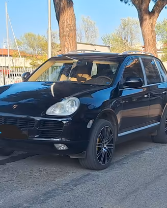 PORSCHE CAYENNE 4X4 GPL TRATTABILE