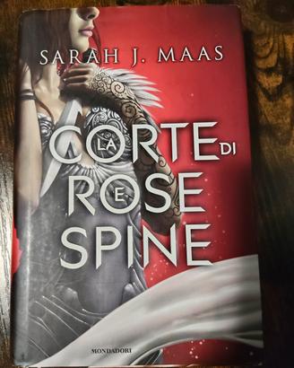 La Corte di Rose e Spine - Sarah J. Maas (ACOTAR 1
