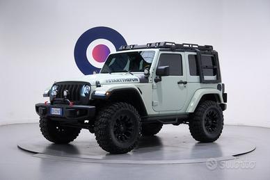 Jeep Wrangler 2.8 CRD SAHARA AUTOMATICA CUSTOM OMO
