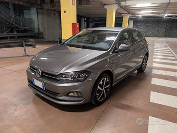 Volkswagen Polo VI 5p 1.0 mpi Comfortline 65cv