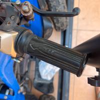 Twist throttle con indicatore di carica,