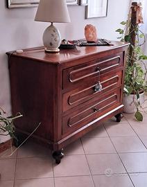 Mobile "cassettone" in noce dell'800 