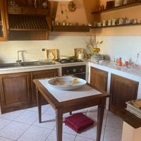 Cucina in muratura in Noce - Artigianale