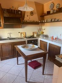 Cucina in muratura in Noce - Artigianale