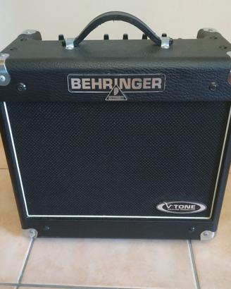Amplificatore per chitarra Behringer GM110 30W