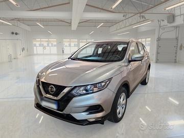 NISSAN QASHQAI 1.3 DIG-T 140 BUSINESS CROSSOVER