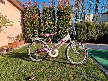 Atala bici bambina 24 pollici  6V QUASI  NUOVA!