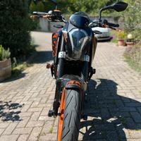 Duke 390