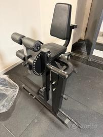 LEG EXTENSION / CURL Machine