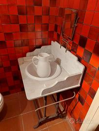 Lavandino vintage in marmo