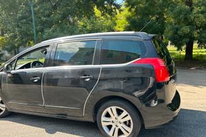 Peugeot 5008 usata
