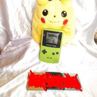 Borsa Pokemon e console Nintendo Gameboy verde