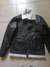 Montone di pelle con pelliccia all'interno