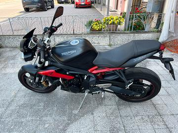 Triumph Street Triple R 675 -2016-