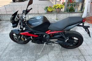 Triumph Street Triple R 675 -2016-