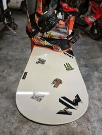 Tavola Snowboard 151 cm Attacchi NUOVI