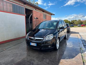 Opel zafira 1.9 cosmo
