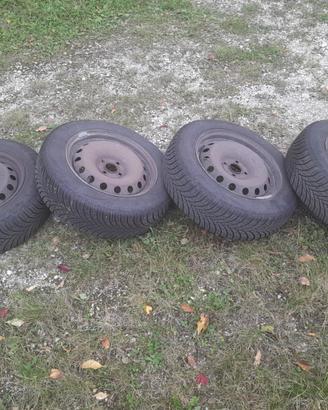 Cerchi in acciaio 15" con gomme – Opel Corsa D