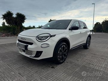 Fiat 600 Hybrid 110 CV DCT MHEV La Prima II