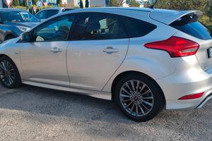 Ford Focus 1.5 diesel 120 cv st line