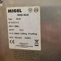 Macchina per il ghiaccio CUBO PIENO