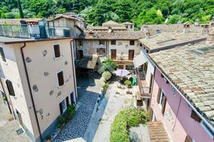 CASA DI CORTE A AFFI