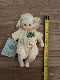 Bambola di porcella Thai Batik da collezione