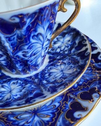 Tazza da tè Lomonosov LFZ con due piattini – porce