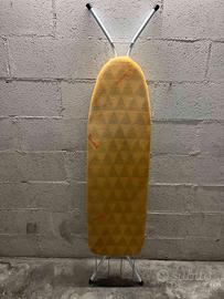 Asse da stiro con copriasse Vileda