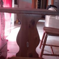 Tavolo legno massello con tre sedie