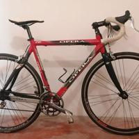 Pinarello Opera in carbonio