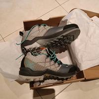 Scarponi Montura trekking nuovi n. 37