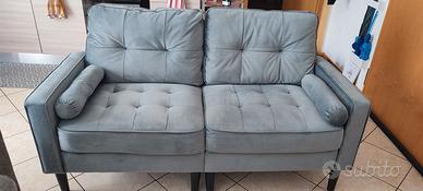 Divano due posti 