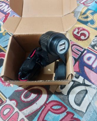 presa usb doppia x moto