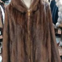 pelliccia di visone con cappuccio 