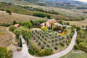 Casale a Montecchio