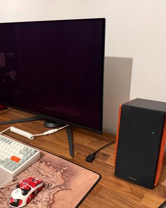 Monitor Gigabyte Aorus OLED 32” più casse Edifier