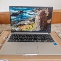 PC Notebook Samsung Galaxy Book2 750XED i3 8+256Gb