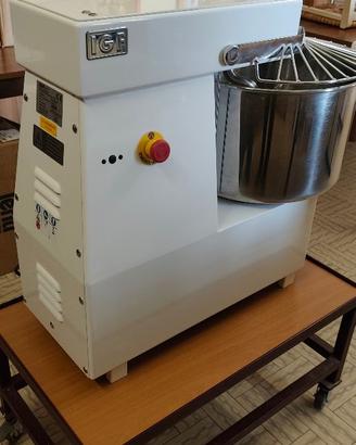 impastatrice  professionale