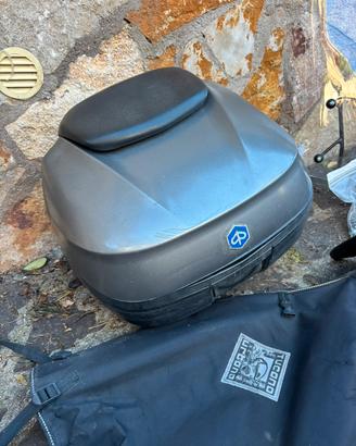 Bauletto piaggio MP3 yourban