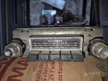 Autoradio vintage Autovox RA-121. USATA